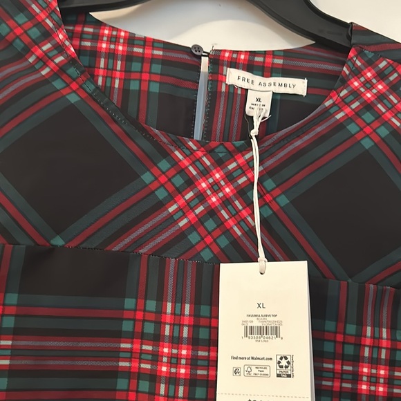 Plaid top with designer sleeves - Picture 4 of 9